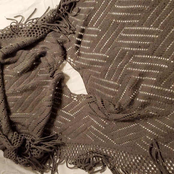 Crochet, gray poncho purchased from Zulily - Picture 4 of 4